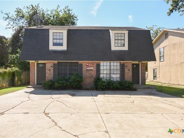 Townhouse for sale in Victoria, Victoria County