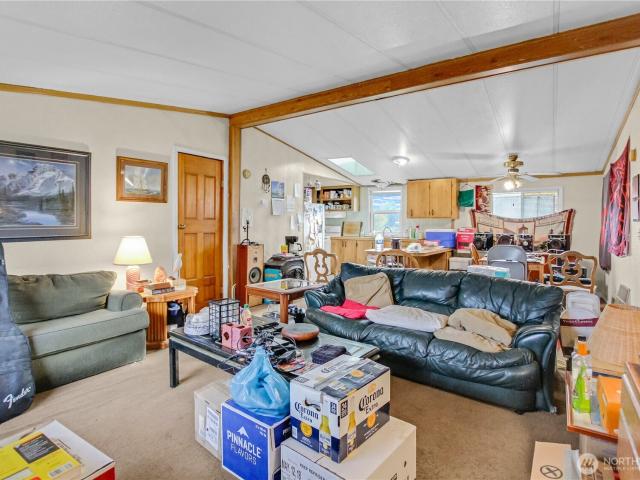 House for sale in Cathlamet, Washington