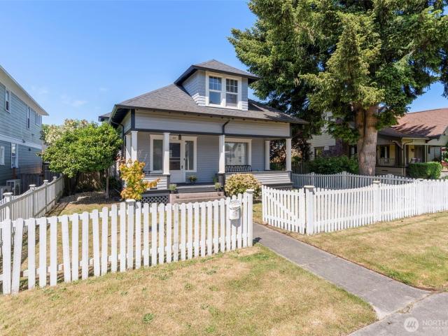 House for sale in Centralia, Washington
