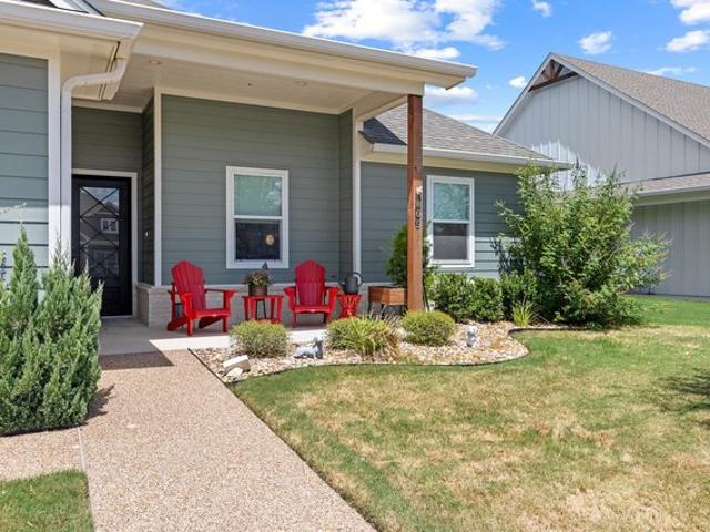 House for sale in Hewitt, Texas