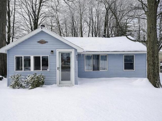 House for sale in Houghton Lake, Michigan