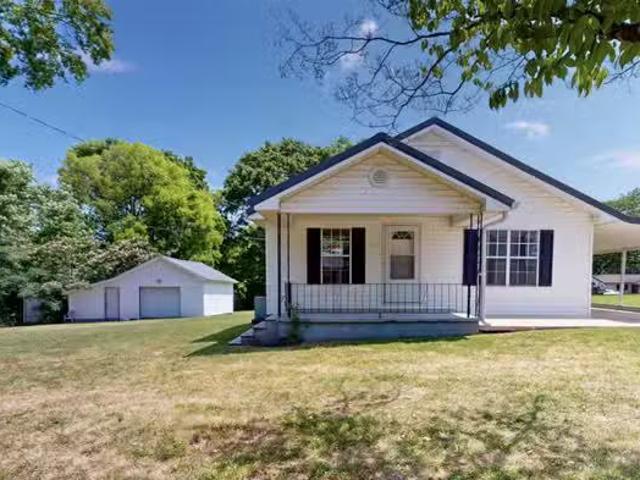 House for sale in Cleveland