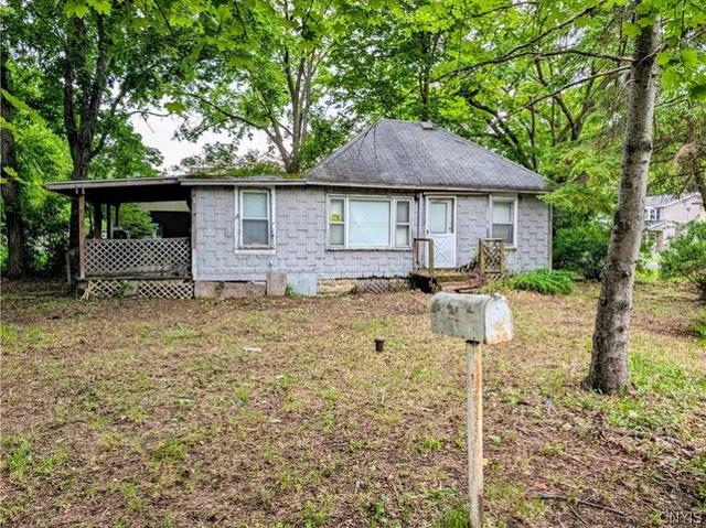 House for sale in Jamesville, New York