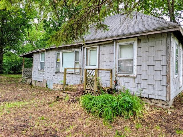 House for sale in Jamesville, New York