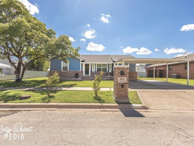 House for sale in Big Lake, Texas