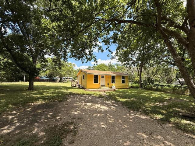 House for sale in Hubbard, Texas