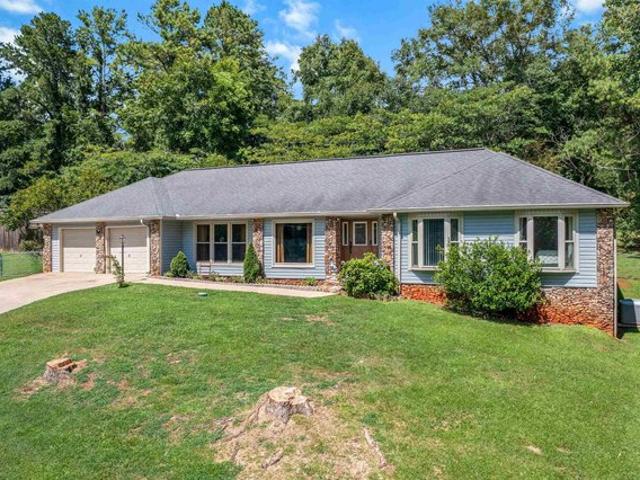 House for sale in Anniston, Alabama