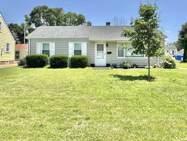 House for sale in Galesburg, Illinois