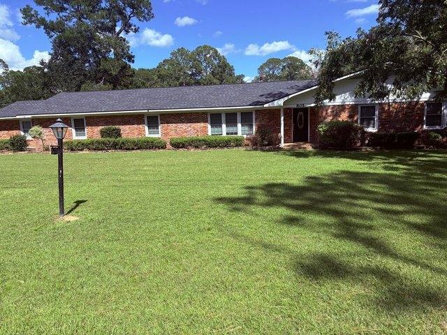 House for sale in Adel, Cook County