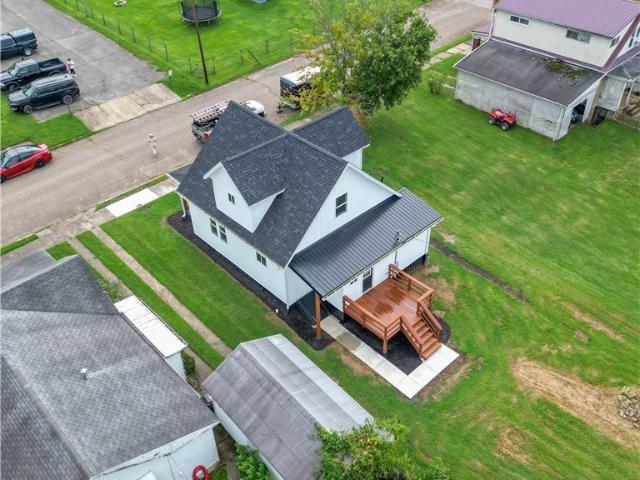 House for sale in Saint Marys, West Virginia