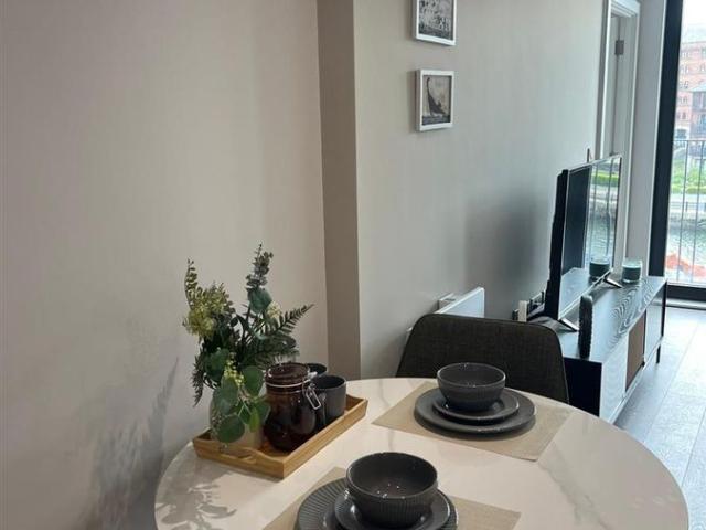 Apartment for rent in Calderstones