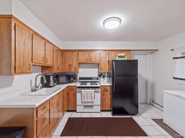 House for sale in Glenwood, New York