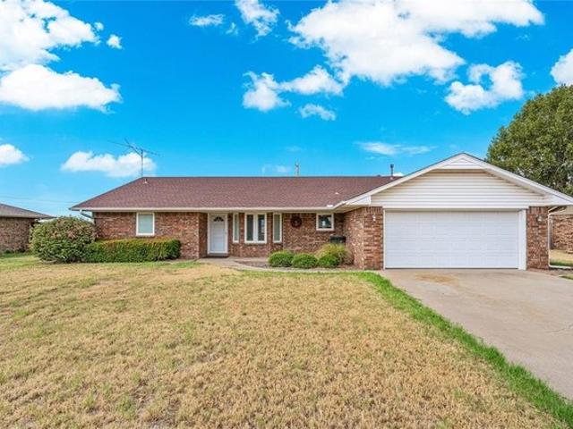 House for sale in Watonga, Blaine County