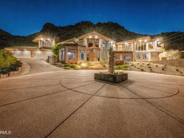 House for sale in Paradise Valley House for sale in Paradise Valley