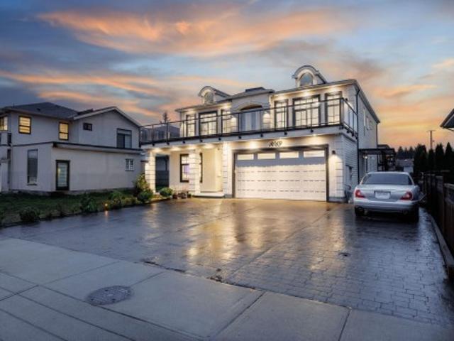 House for sale in Surrey, British Columbia