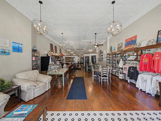 Commercial for sale in Belle Plaine, Iowa