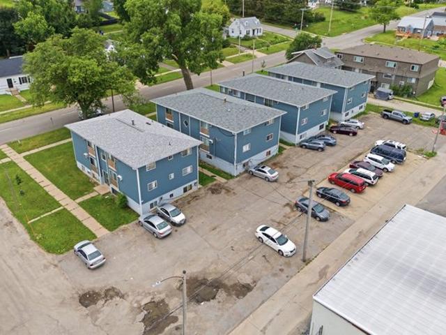 House for sale in Linn, Iowa