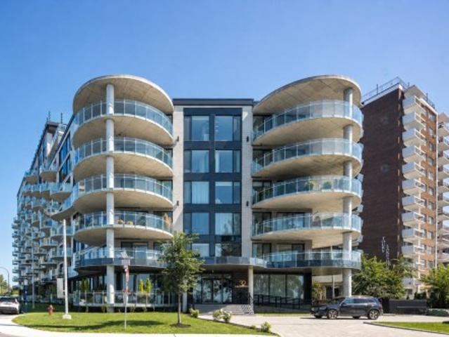 Condo for sale in Pointe-Claire, Montréal (région administrative)
