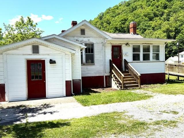 House for sale in Buckeye, West Virginia