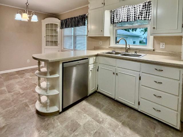 House for sale in Camanche, Clinton County