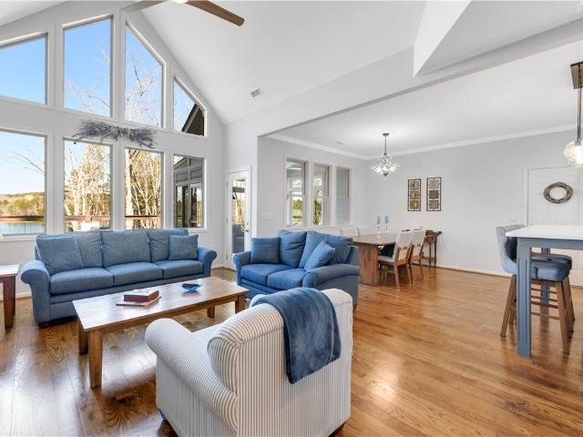 House for sale in West Union, South Carolina
