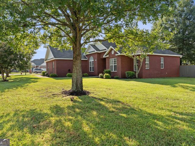 House for sale in Kathleen, Georgia