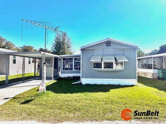 House for sale in Oxford, Florida