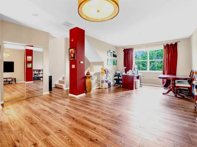 Townhouse for sale in Lake Zurich, Illinois
