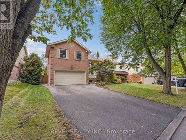 House for sale in Whitby, Golden Horseshoe