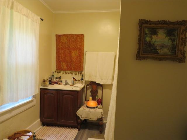 House for sale in Bridgeville, Pennsylvania