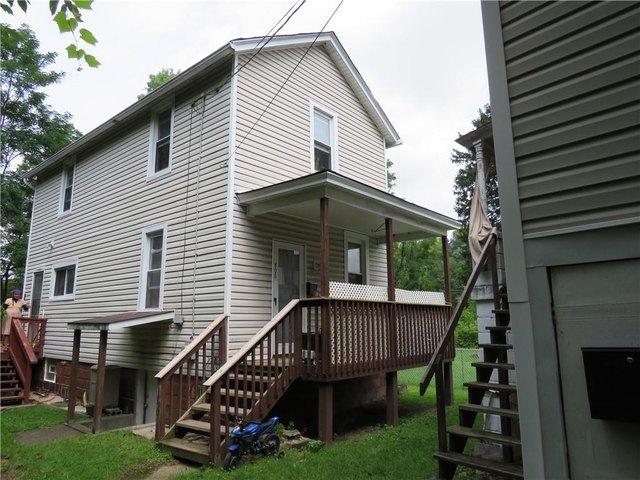 House for sale in Bridgeville, Pennsylvania