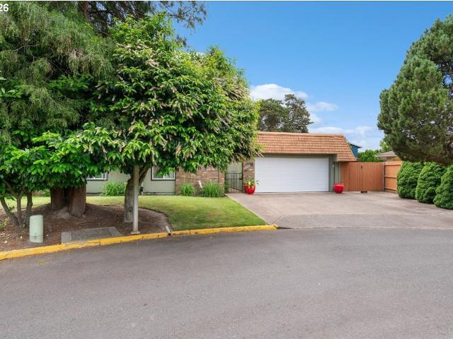 House for sale in Oregonia