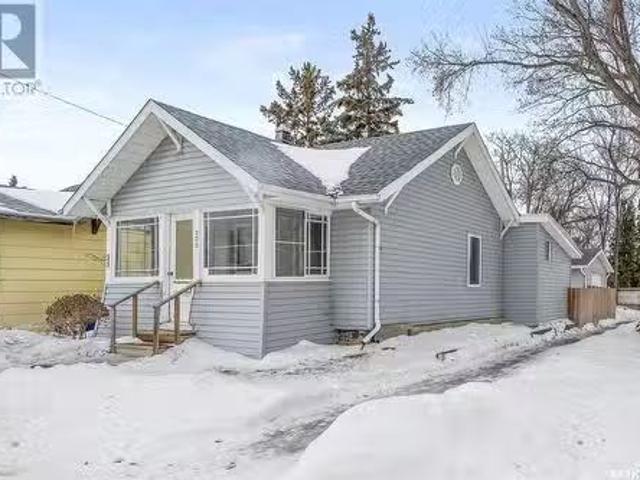 House for sale in Moose Jaw, Saskatchewan
