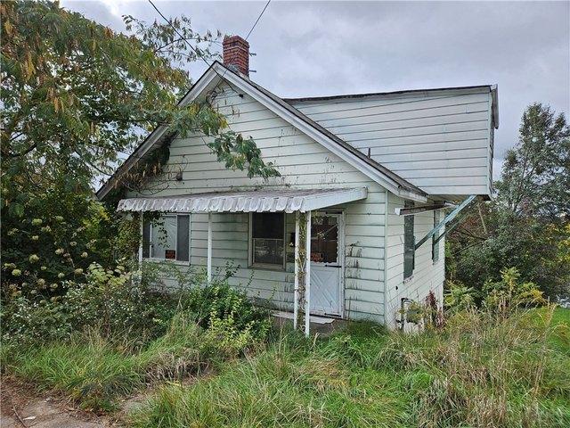 House for sale in Jeannette, Pennsylvania