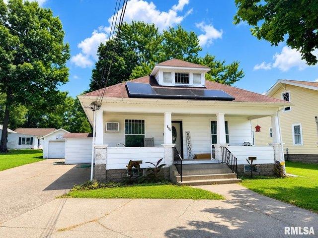 House for sale in Carterville, Illinois
