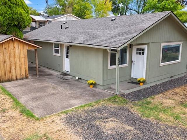 House for sale in Pendleton, Umatilla County