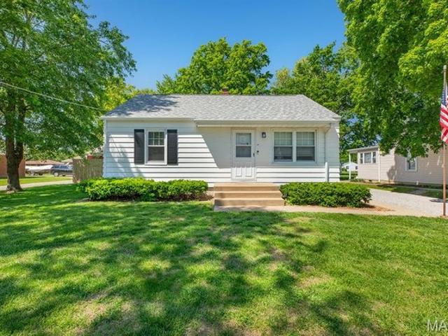 House for sale in Godfrey, Illinois