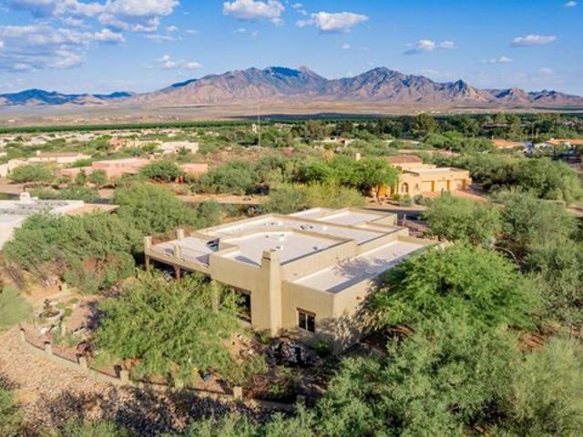 House for sale in Green Valley, Arizona