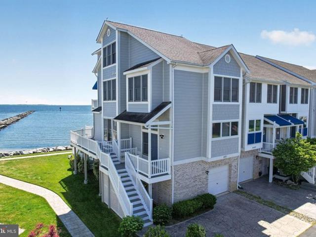 Townhouse for sale in Chesapeake Beach, Maryland
