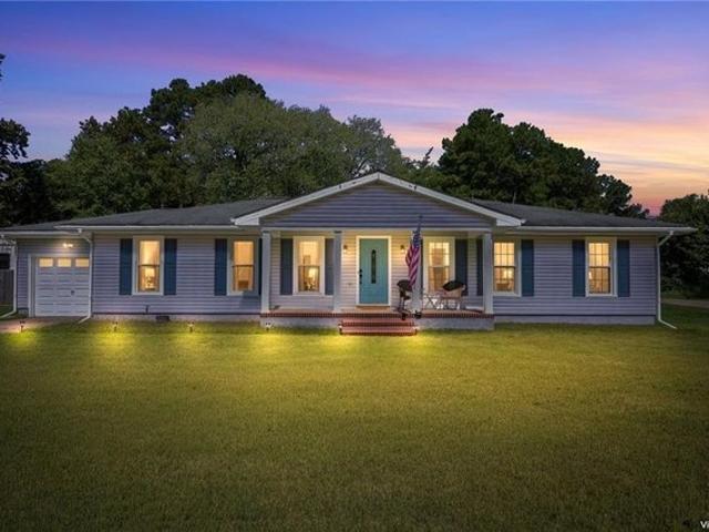 House for sale in Hayes, Gloucester Point