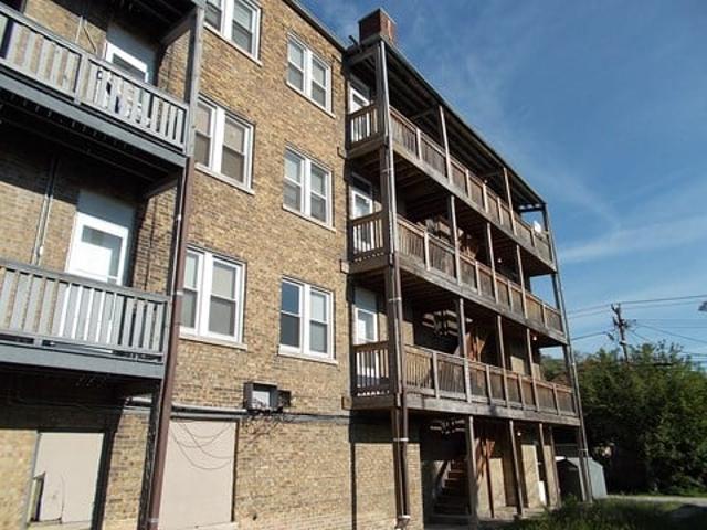 Apartment for rent in Calumet City Apartment for rent in Calumet City