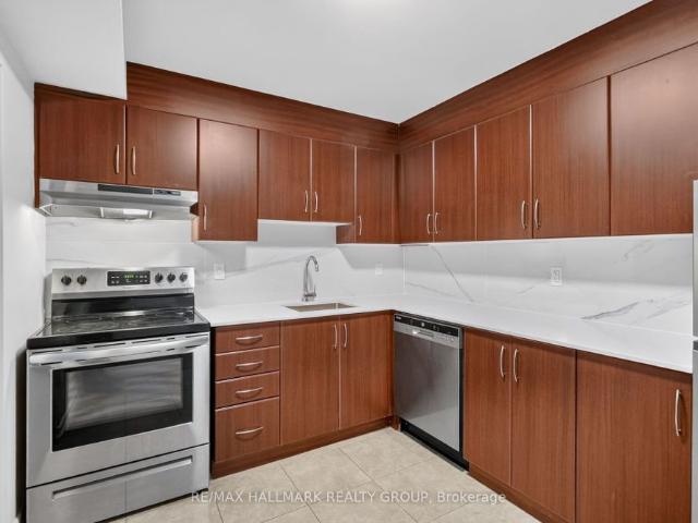 House for rent in Somerset, Ottawa