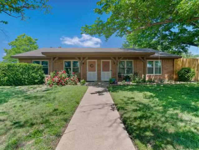 House for sale in Denton House for sale in Denton