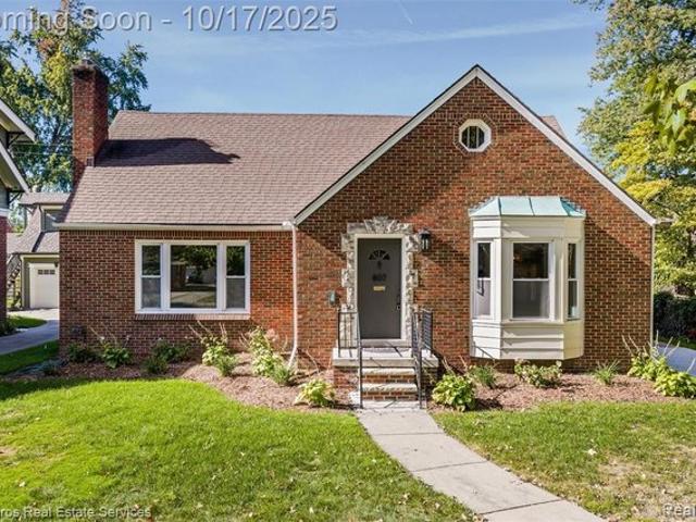 House for sale in Grosse Pointe, Michigan