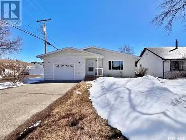 House for sale in Moosomin, Saskatchewan