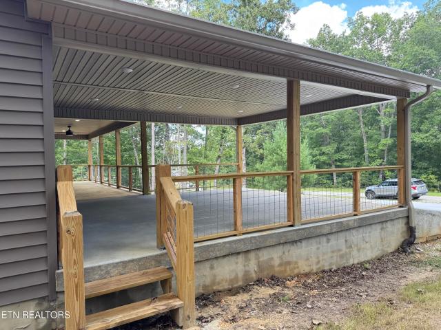 House for sale in Stone Cliff Acres, Jamestown