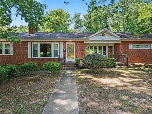 House for sale in Asheboro, North Carolina