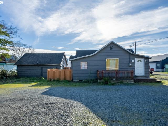 House for sale in Oregonia