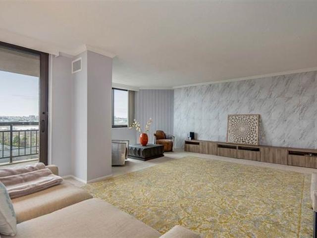 Condo for sale in Hudson, New Jersey