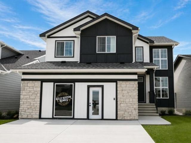 House for sale in Strathmore, Alberta